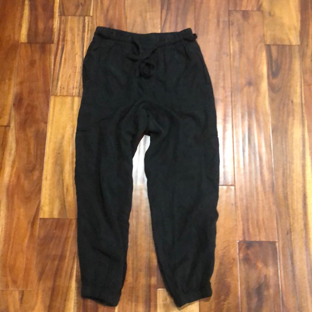 NWOT American eagle black cargo joggers